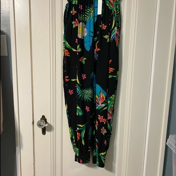 Olivaceous NWT sample piece - Picture 2 of 12